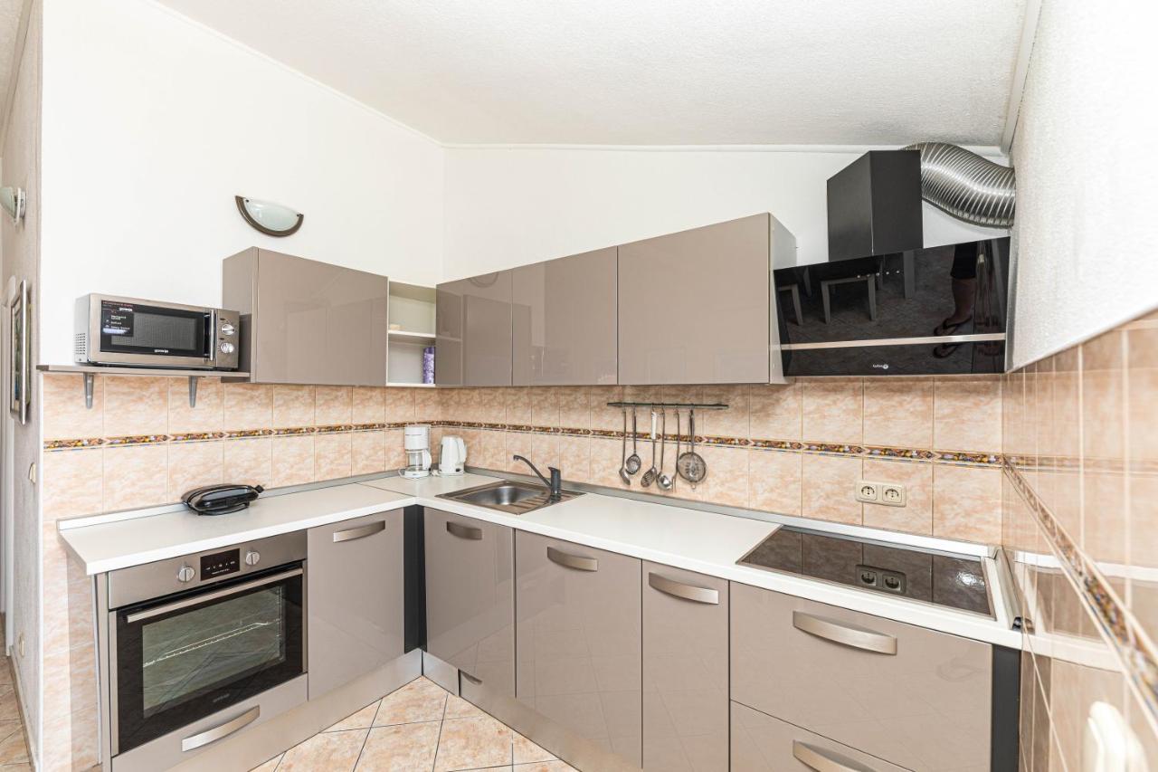 Apartments Villa Nea Leona Trogir Kültér fotó